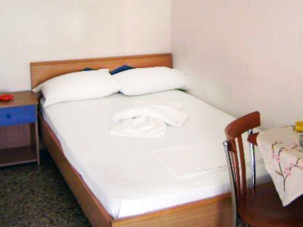 Sofia Rooms لوترا إديبسو المظهر الخارجي الصورة