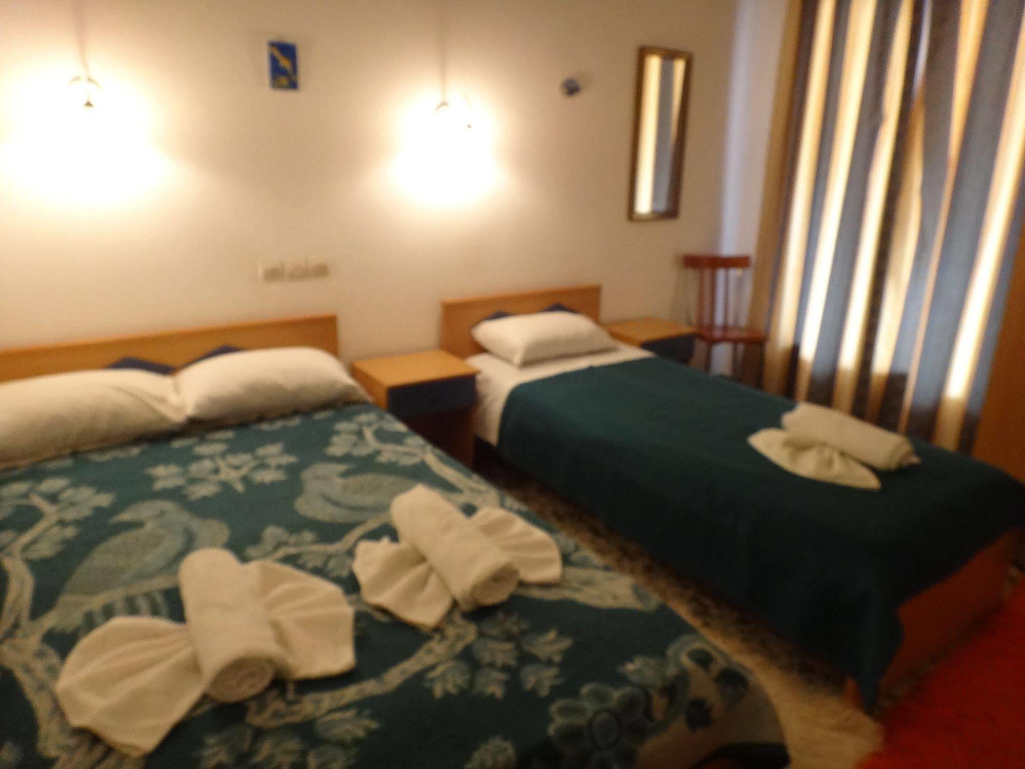 Sofia Rooms لوترا إديبسو المظهر الخارجي الصورة