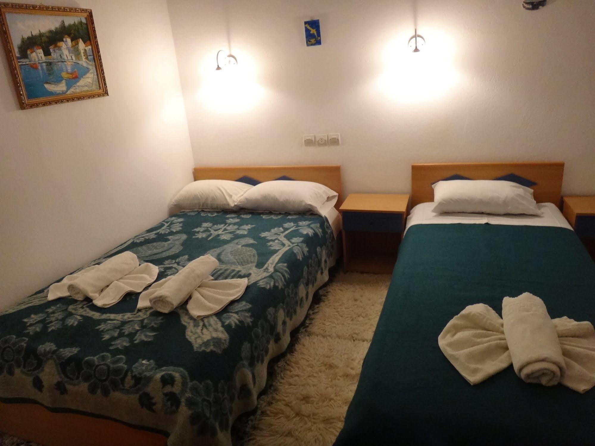 Sofia Rooms لوترا إديبسو المظهر الخارجي الصورة